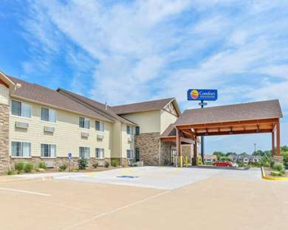 Comfort Inn And Suites Riverview 1