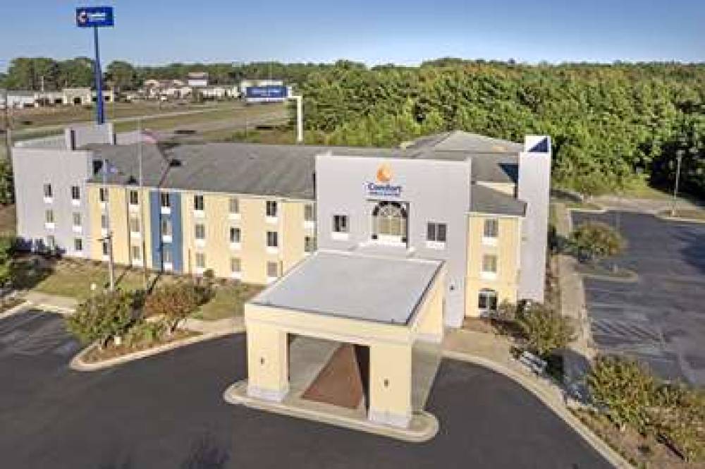 COMFORT INN AND SUITES RUSTON 2