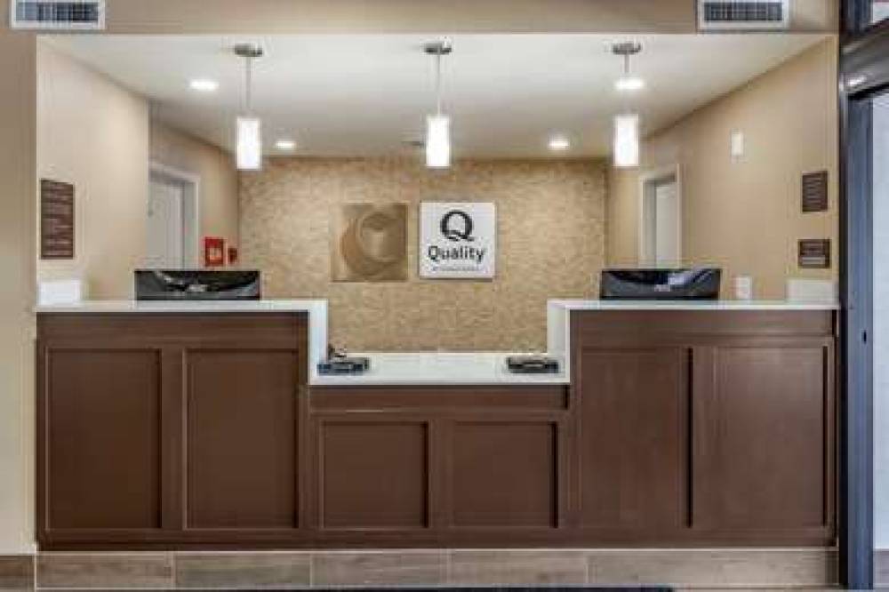 COMFORT INN AND SUITES SPRING LAKE 5