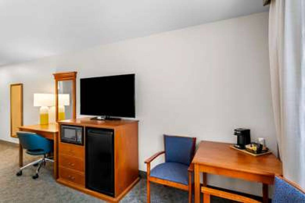 COMFORT INN AND SUITES SUSANVILLE 8