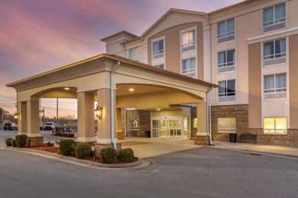 Comfort Inn And Suites Tifton 2