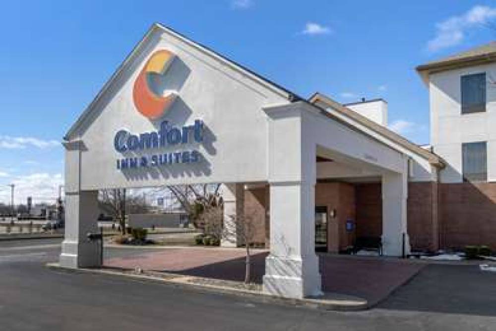 COMFORT INN AND SUITES TOLEDO 1