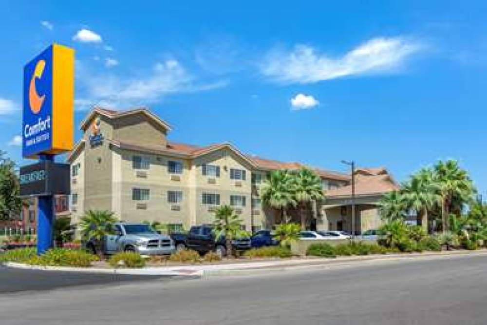 Comfort Inn And Suites Tucson 1