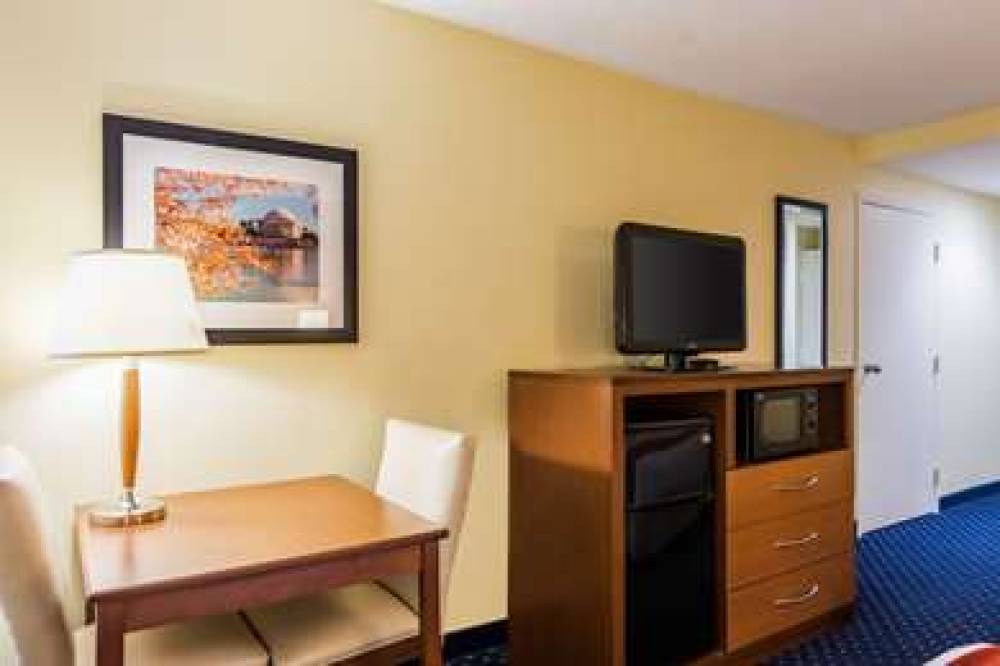 Comfort Inn At Joint Base Andrews 10