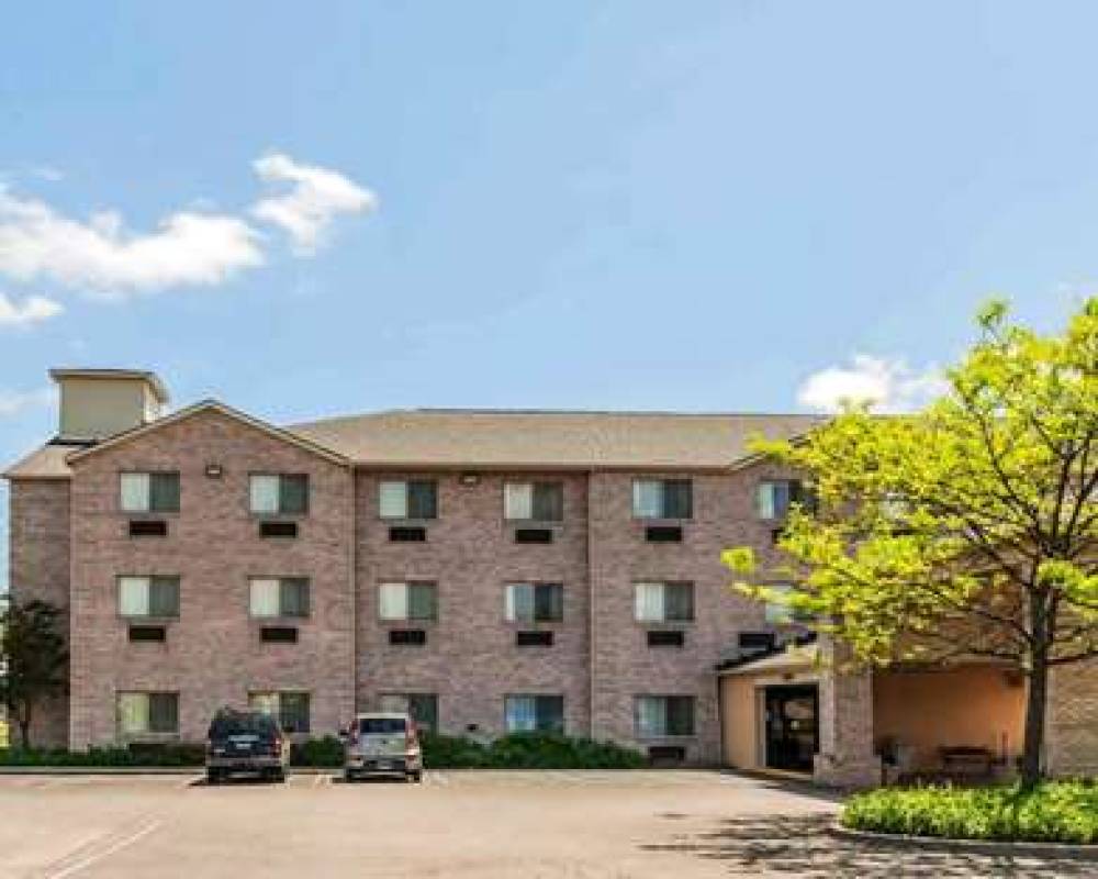 Comfort Inn Avon 3