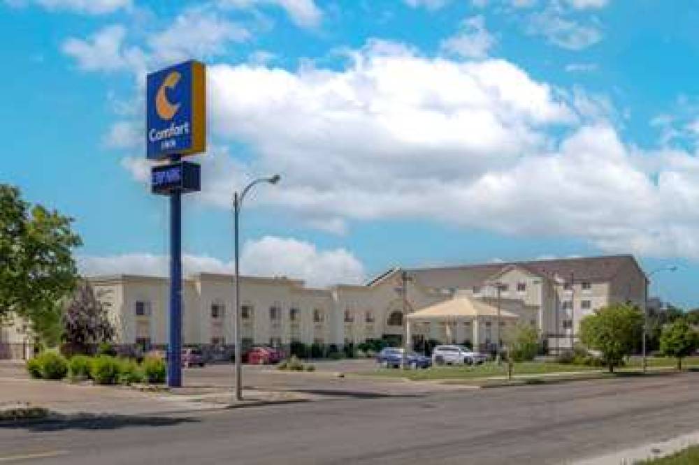 COMFORT INN BISMARCK 1