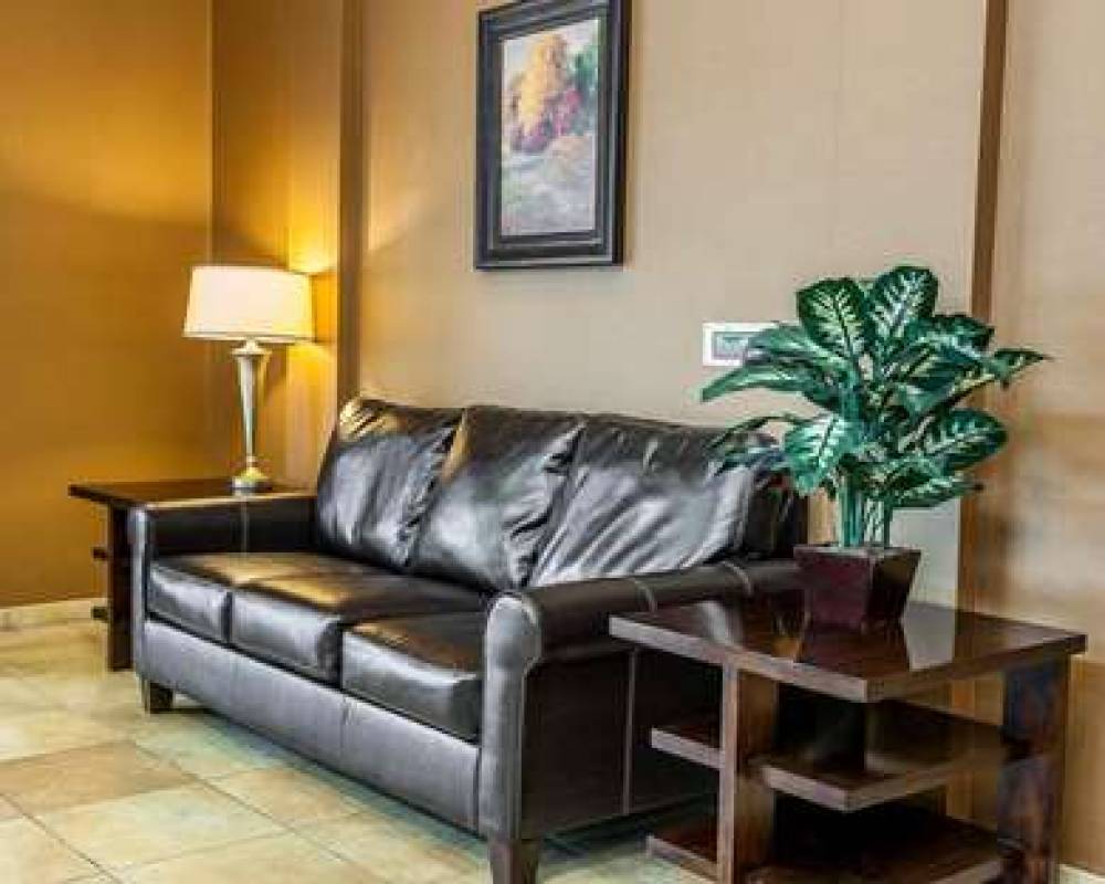 Comfort Inn Bloomington 5