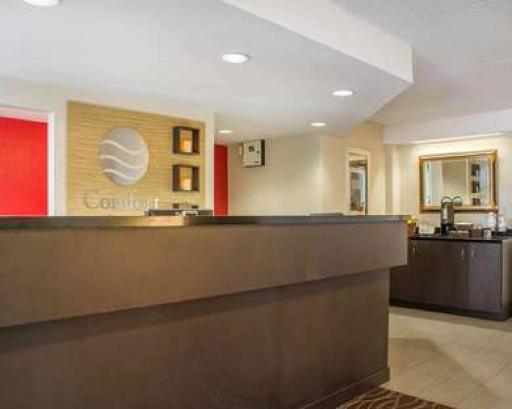 Comfort Inn Brantford 9