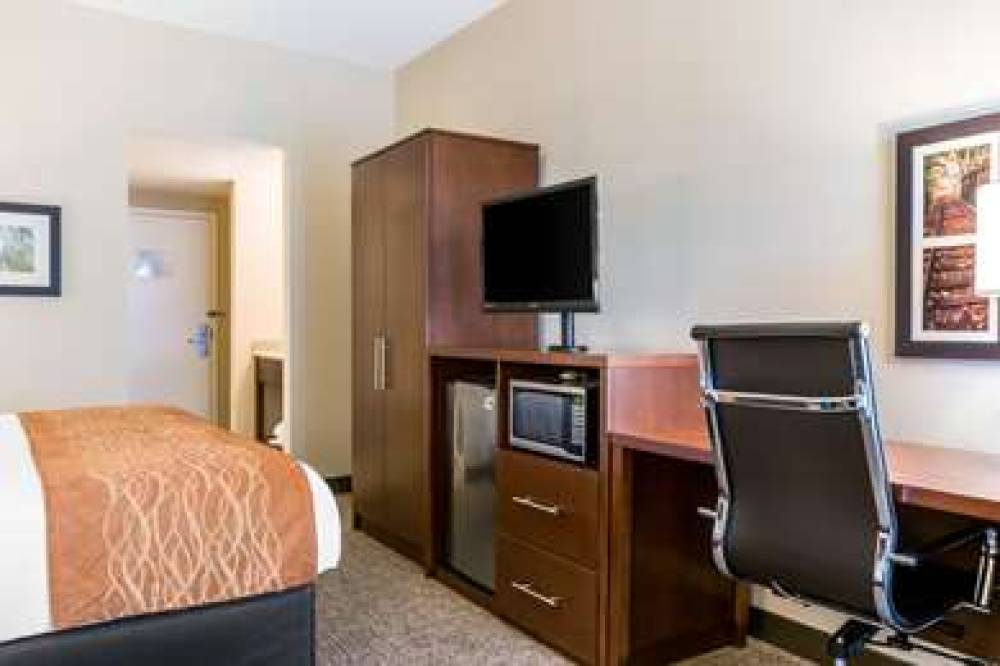 COMFORT INN 10