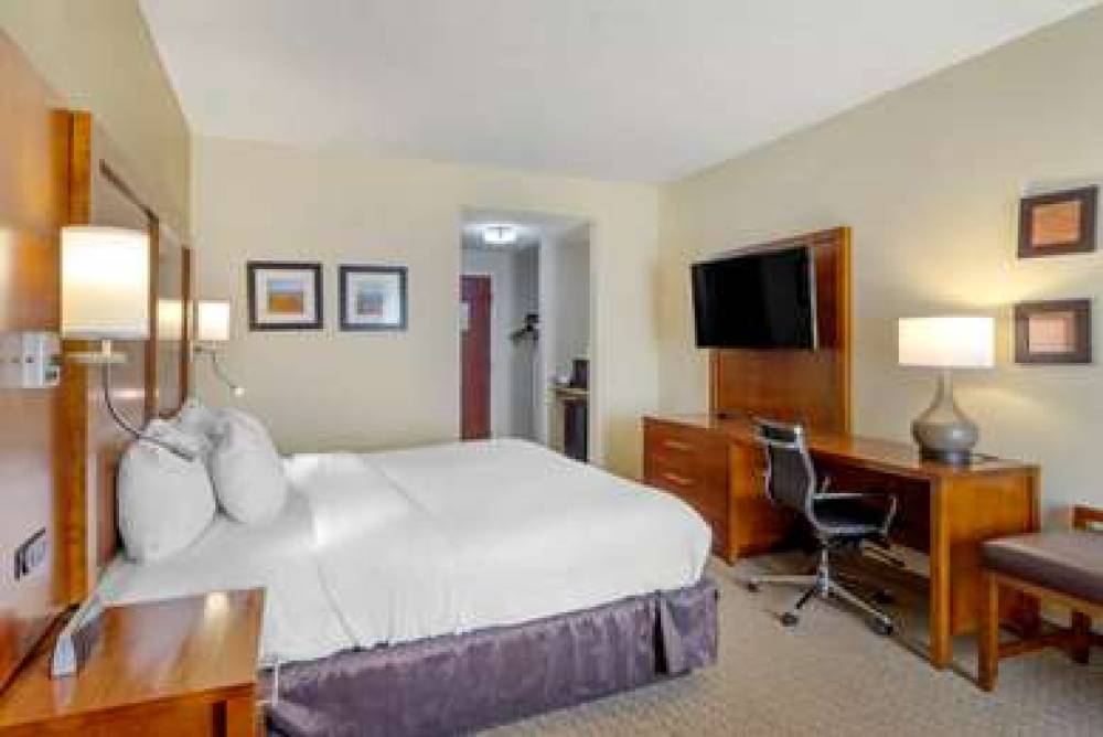 Comfort Inn Columbus 6