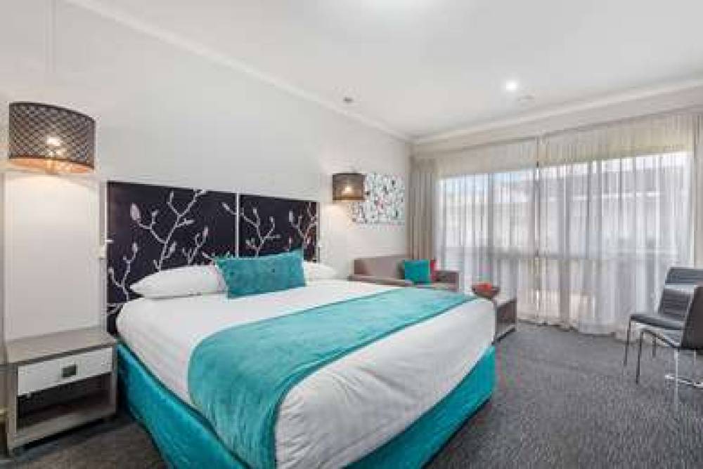 Comfort Inn Deakin Palms 7