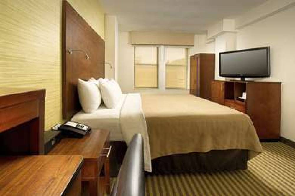 Comfort Inn Downtown DC/Convention Center 7