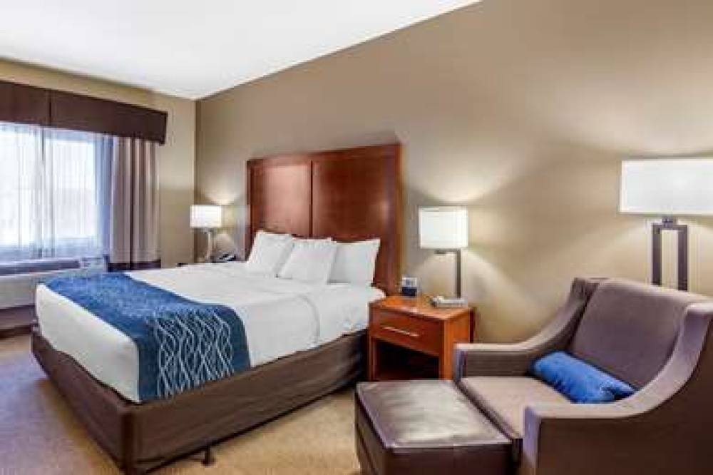 COMFORT INN EVANSVILLE-CASPER 10