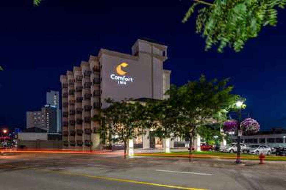 Comfort Inn Fallsview 1