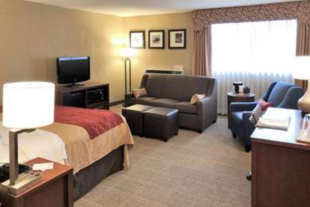 Comfort Inn Farmington Hills 9