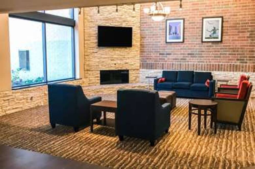 Comfort Inn Farmington Hills 3