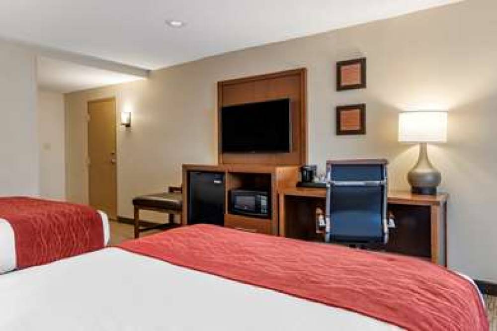 Comfort Inn Glenmont 5