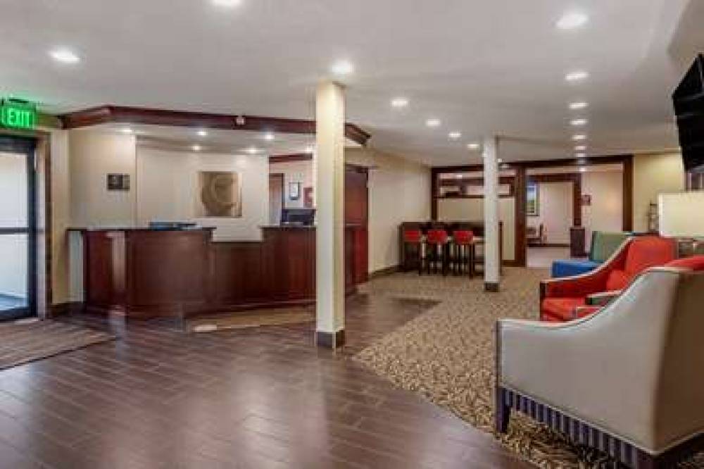 Comfort Inn Grand Island 4