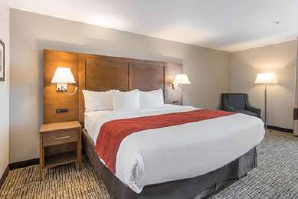 Comfort Inn Grove City 7