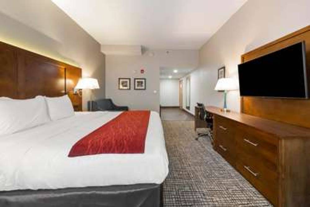 Comfort Inn Grove City 5