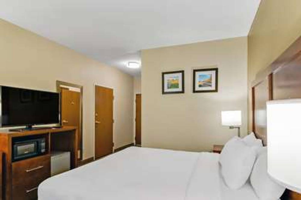 Comfort Inn Henderson 8