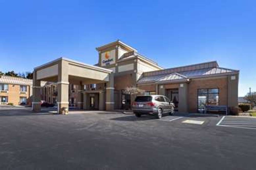 COMFORT INN HUNTINGTON NEAR UNIVERS 1