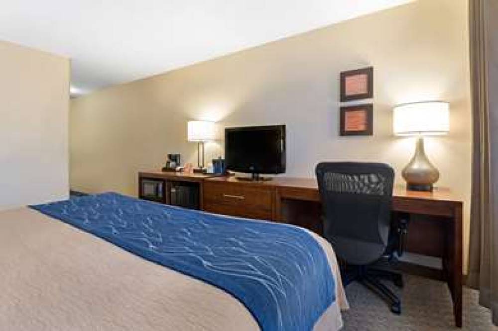 Comfort Inn Iron Mountain 9