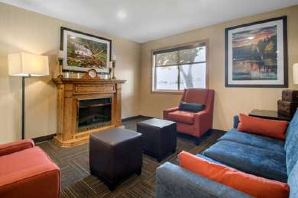 Comfort Inn Iron Mountain 4