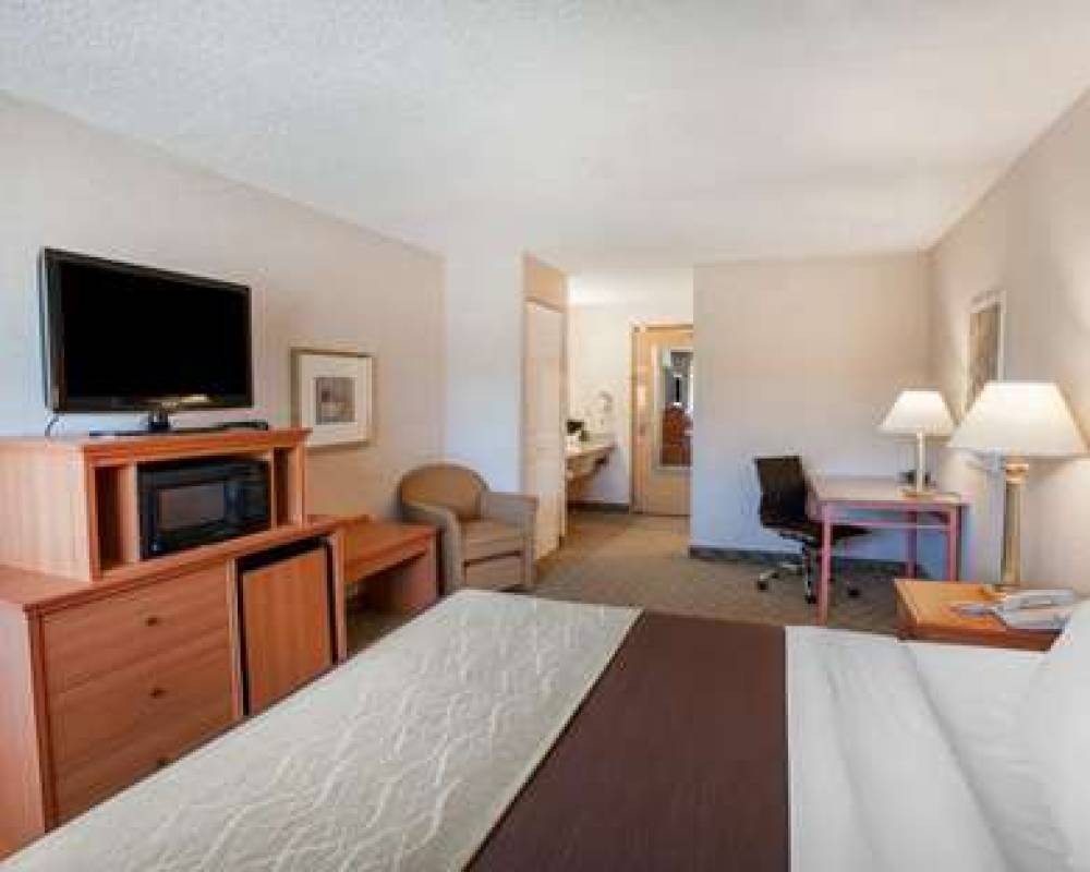 Comfort Inn Kirkland 5