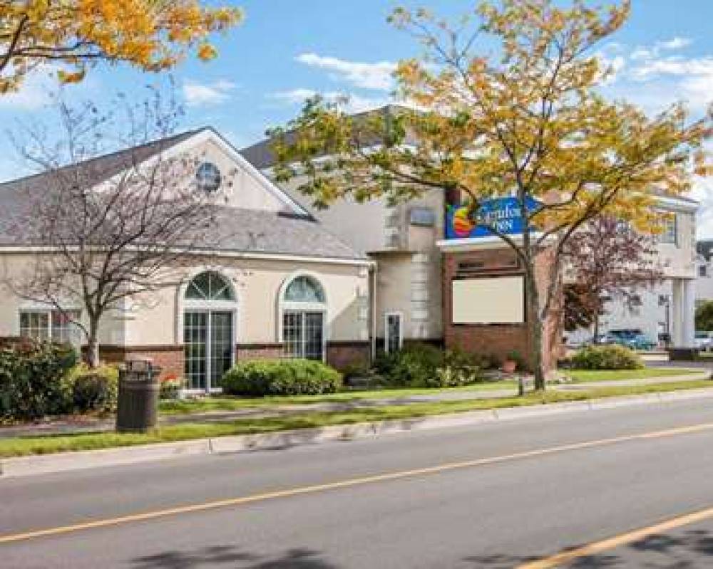 Comfort Inn Lakeside 1