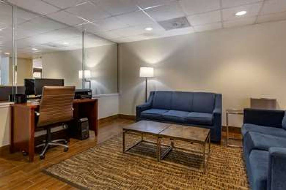 COMFORT INN LAURINBURG 5