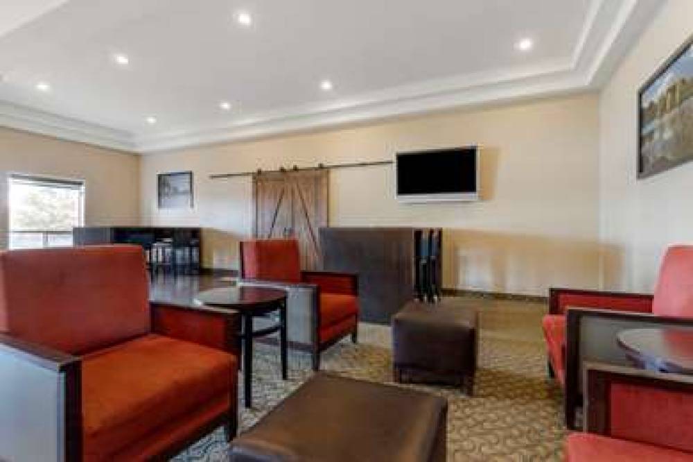 Comfort Inn Lethbridge 5