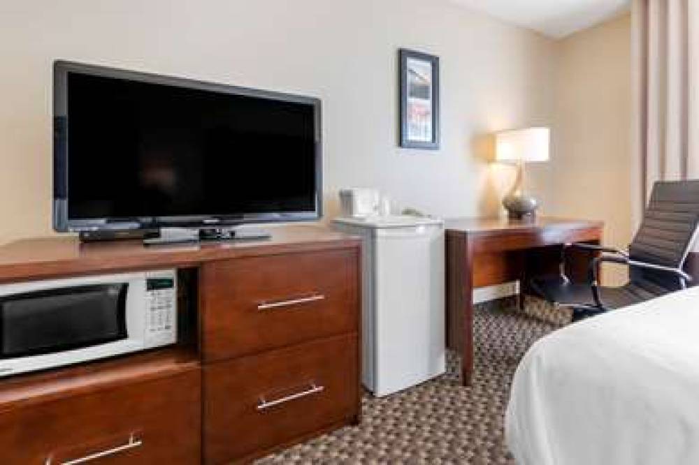 Comfort Inn Lethbridge 7