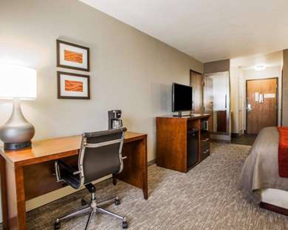 Comfort Inn Marshalltown 10