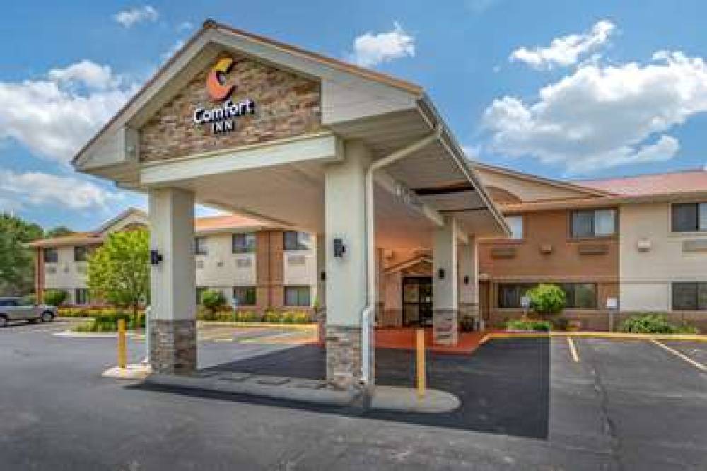 Comfort Inn Moline 1