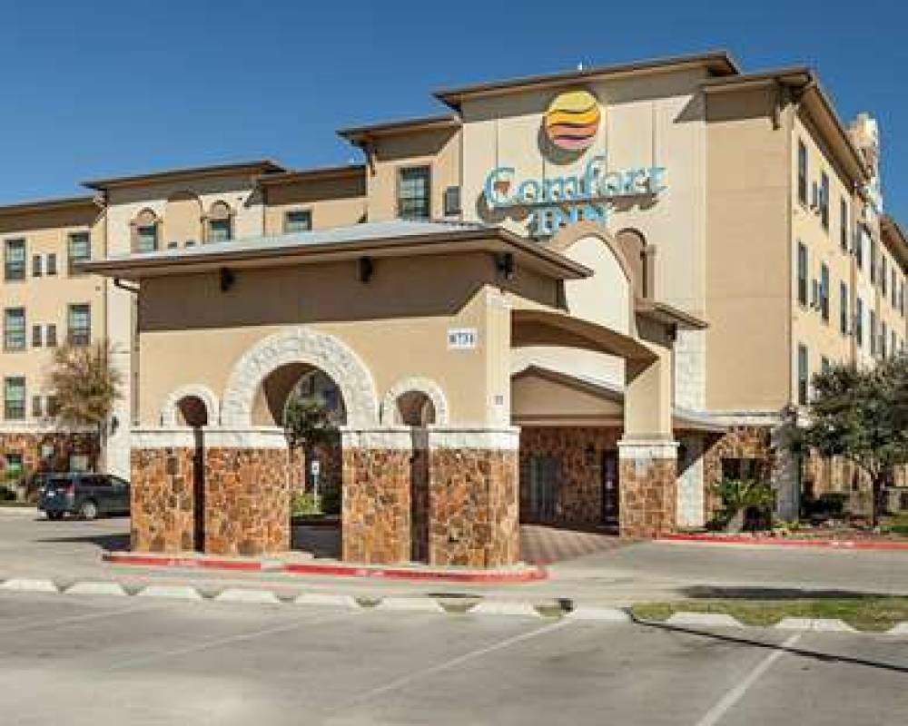 Comfort Inn Near SeaWorld 1