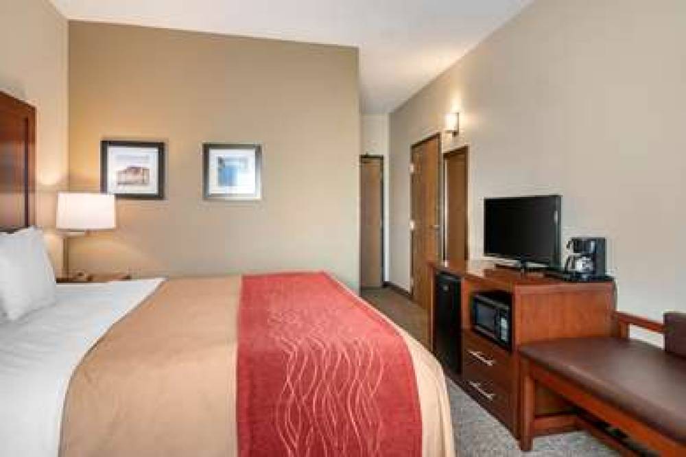 Comfort Inn North 6