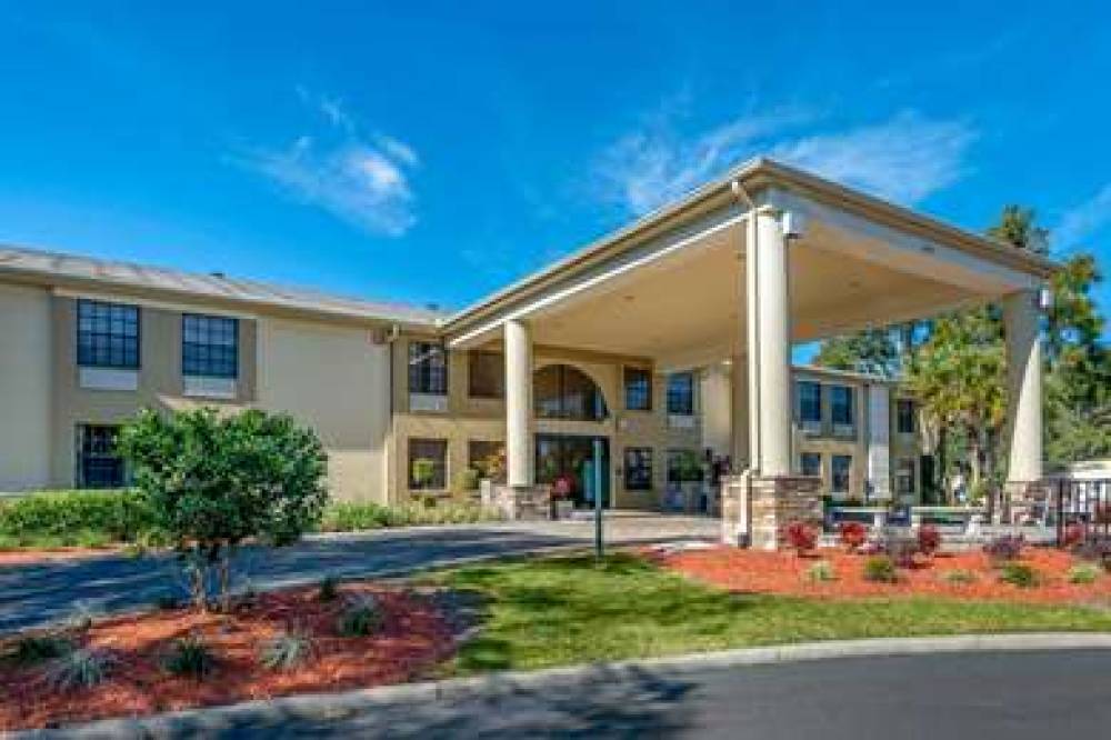 COMFORT INN OCALA SILVER SPRGS 1