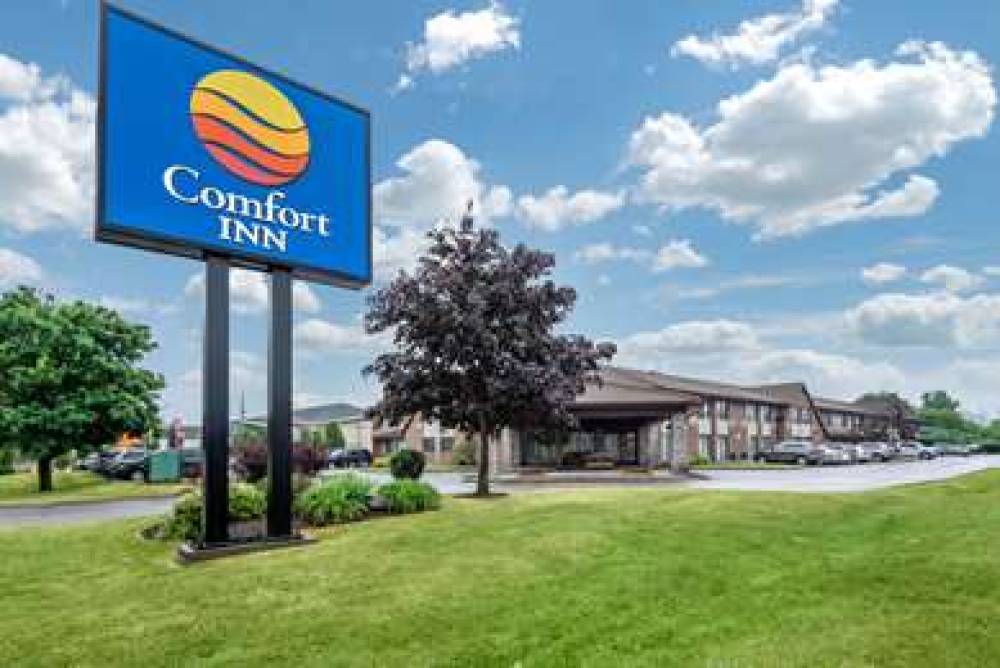 Comfort Inn Oshawa 1