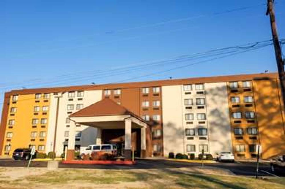 Comfort Inn Oxon Hill 1