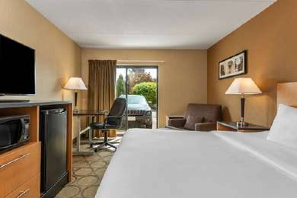 Comfort Inn Parry Sound 9