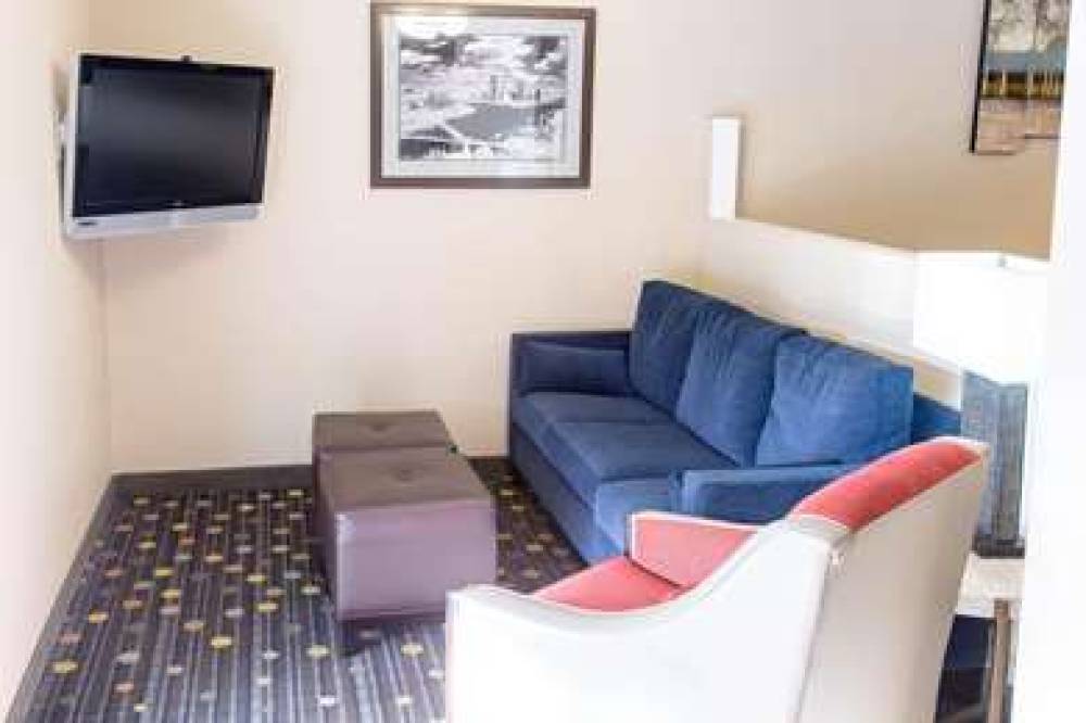 Comfort Inn Pittsburgh 3