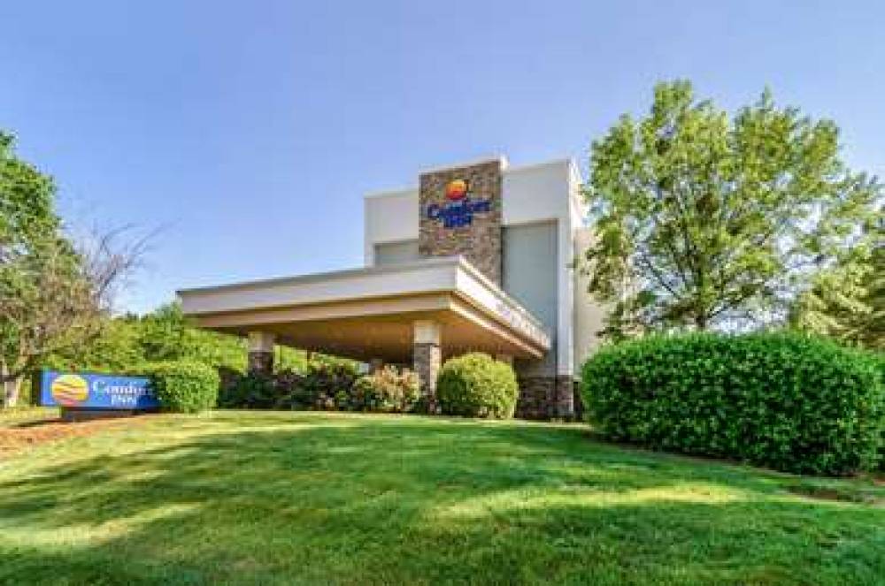 COMFORT INN RALEIGH MIDTOWN 2