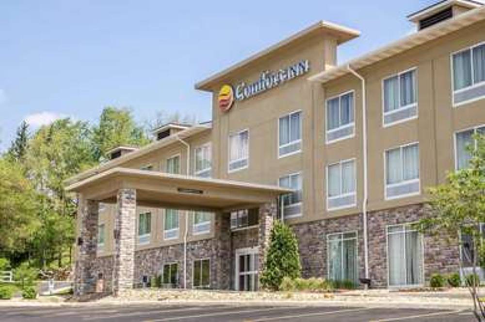 Comfort Inn Saint Clairsville 1