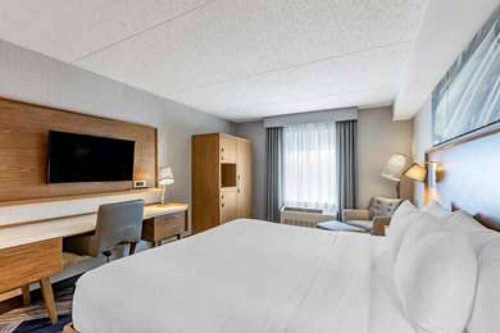 Comfort Inn Sarnia 9