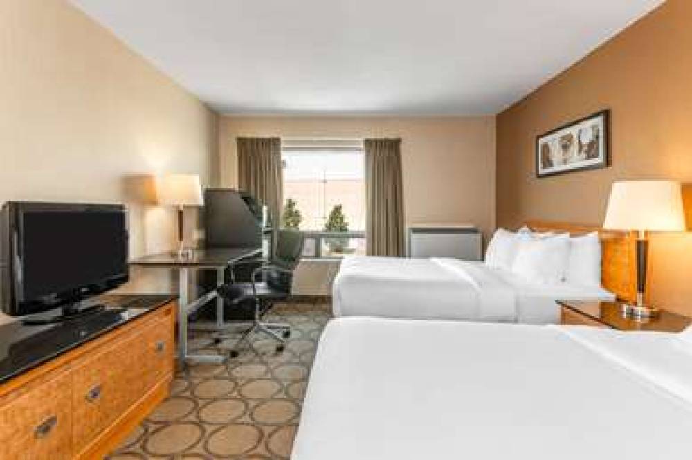 Comfort Inn Simcoe 9