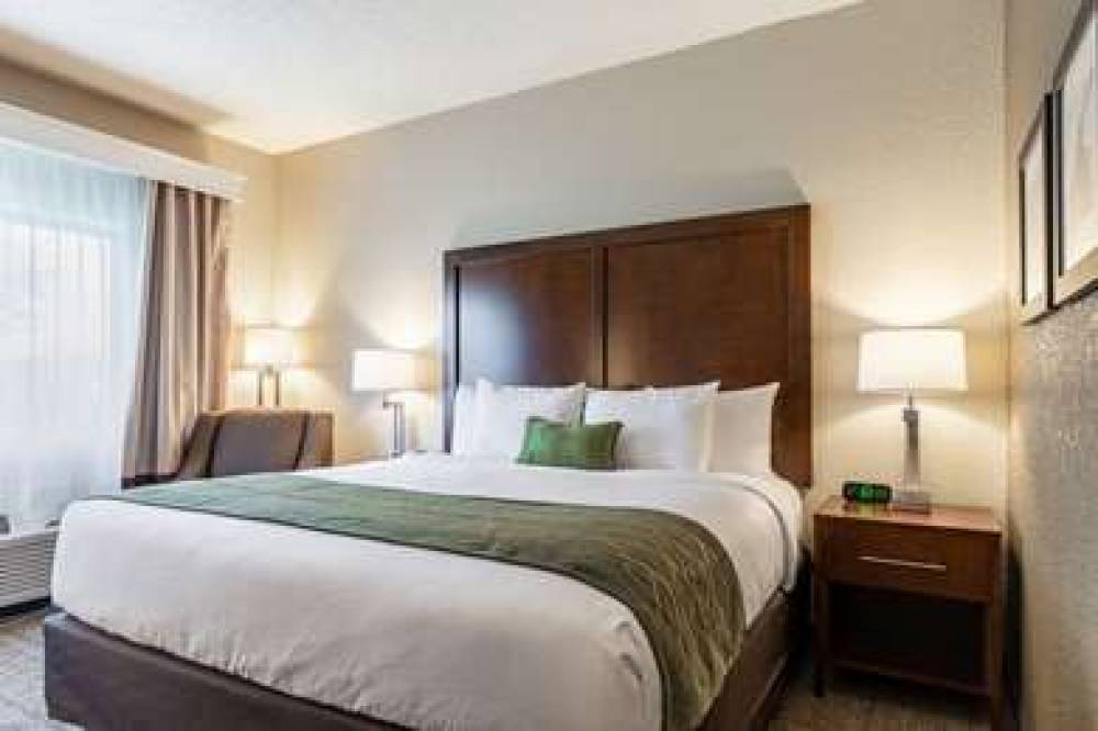 COMFORT INN SOUTH TULSA -  WOODLAND 7