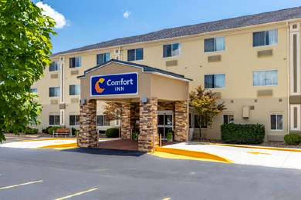 COMFORT INN SOUTH TULSA -  WOODLAND 1