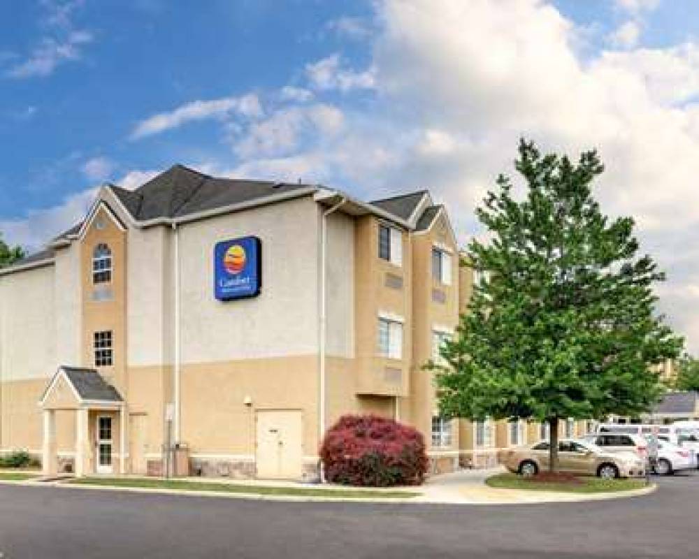 COMFORT INN & SUITES AIRPORT DULLES 1