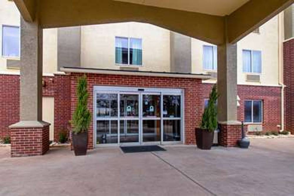 Comfort Inn & Suites And Suites Fredericksburg 4